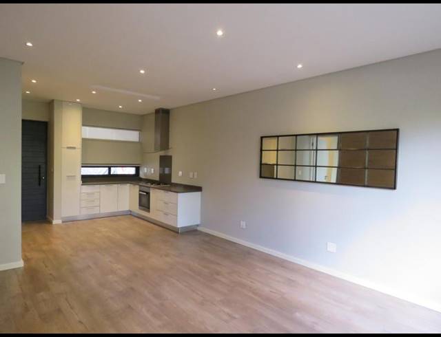 1 BEDROOM APARTMENT FOR SALE IN STEYN CITY